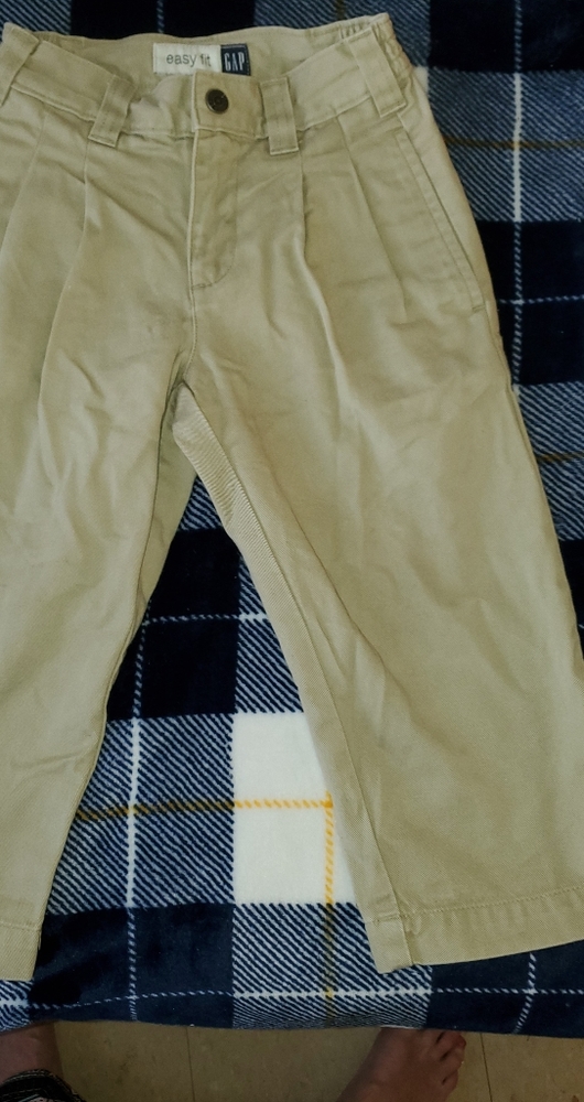 3T Gap Khaki pants